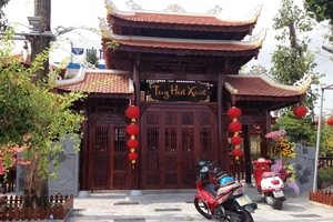 Phú Yên: Buộc tháo dỡ nhà hàng gỗ 'khủng' xây dựng trái phép