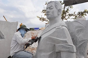 Tượng đài Gạc Ma: 'Những người nằm lại phía chân trời'