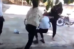 Làm rõ vụ nữ sinh bị đánh hội đồng vì nghi 'nói xấu' trên Facebook