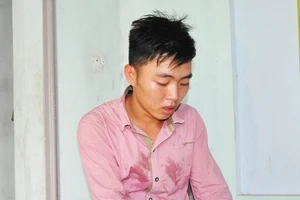 Xem xét cách chức hoặc buộc thôi việc trưởng công an xã vô cớ bắt người