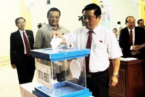 Nhiều lãnh đạo tỉnh Bình Định tái đắc cử