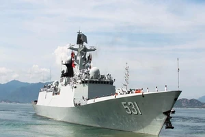 3 tàu hải quân Trung Quốc thăm cảng quốc tế Cam Ranh