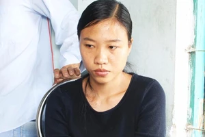 Bắt một 'đại lý' cỏ Mỹ lớn ở Khánh Hòa