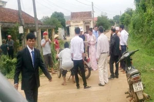 Trưởng thôn nói về vụ chặn xe cưới đòi tiền nông thôn mới