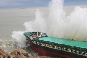 Lập trạm tiền phương tìm kiếm 24 thuyền viên mất tích