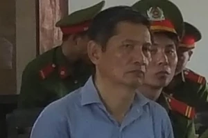 Đang thụ án 20 năm tù, cựu chủ tịch Vinashin lại hầu tòa