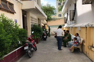 Bé trai 2 tuổi tử vong ở nhà trẻ gia đình