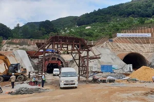 Hầm Cù Mông sẽ hoạt động từ tháng 1-2019