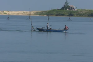 Lật xuồng trên đầm Ô Loan, một người tử vong