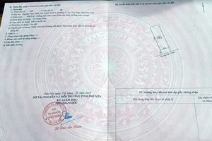 Làm giả sổ hồng nhà đất để lừa đảo