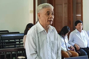 Cựu chánh án Phú Yên phủ nhận cáo buộc tham ô 
