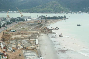 Cải tạo khu lấn biển Quy Nhơn thành công viên, khu thương mại 