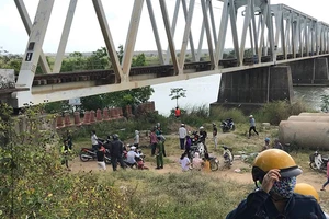 Trượt chân xuống sông Đà Rằng tử vong