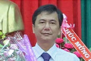 Cách chức một phó chủ tịch huyện có sai phạm về đất đai