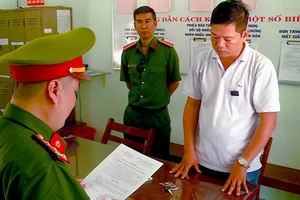 Bắt tạm giam một cựu Trung tá không quân
