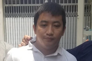 Giả vờ mua mô tô rồi lừa lấy xe tẩu thoát