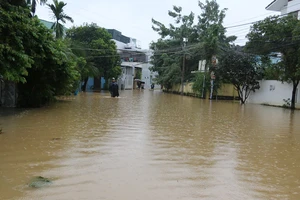 Nhiều vùng ở Khánh Hòa bị ngập nặng