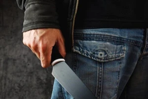 Đến nhà sát hại anh cột chèo vì bị mắng qua điện thoại