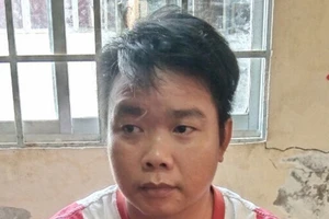 Bắt nghi can vào bệnh viện chém 'đối thủ' đang cấp cứu