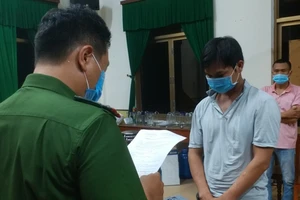 Kẻ trộm tiệm vàng hàng trăm lượng khai gì tại công an?