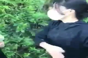 Xích mích nhỏ, đưa bạn học ra chỗ vắng đánh hội đồng