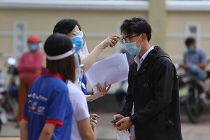 Hơn 400 thí sinh ở Khánh Hòa phải dừng thi do COVID-19