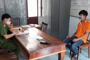 Khởi tố thanh niên đang cách ly tấn công lực lượng chống dịch ở Phú Yên