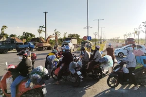 Bình Định vẫn tiếp nhận người tự về từ các vùng có dịch 