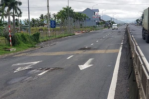 Yêu cầu làm rõ vụ phó chủ nhiệm ủy ban kiểm tra tử vong do sụp ổ gà