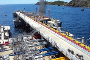 Xây dựng khu kinh tế Vân Phong thành trung tâm kinh tế năng động