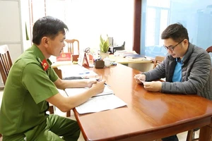 1 nhân viên ngân hàng lừa đảo hơn 3,8 tỉ đồng