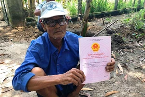 Bí thư, chủ tịch một xã ở Bình Định thâu tóm hàng chục ha đất công 