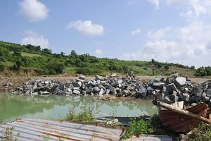 Đào lấy đá đã chôn lấp, doanh nghiệp bị phạt 1 tỉ đồng