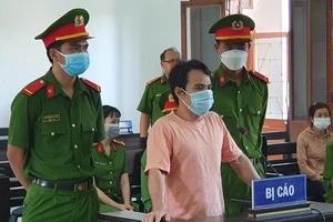 Tại toà, kẻ máu lạnh sát hại 3 người gia đình vợ cũ còn đòi giết em vợ 