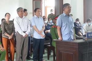 Xử cựu phó chủ tịch Phú Yên vụ ‘đại hạ giá’ bán sỉ 262 lô đất