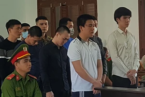 Giúp bạn đâm chết con nợ, bị phạt tù chung thân