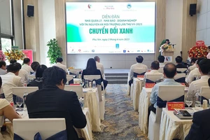 Nhà quản lý, nhà báo, doanh nghiệp cùng thúc đẩy chuyển đổi xanh