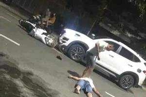Đánh nhau sau va chạm giao thông, 1 người bị chấn thương sọ não