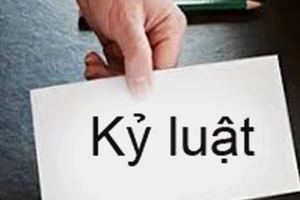 Cảnh cáo chủ tịch xã kê khai tài sản, thu nhập không trung thực