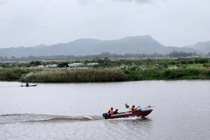 4 học sinh tiểu học chết đuối và mất tích khi tắm sông 