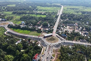 Bình Định khánh thành đường kết nối cao tốc Bắc - Nam với trục ven biển