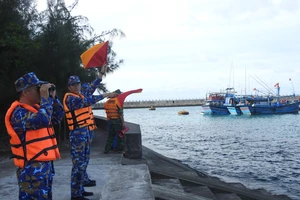 Đảo Trường Sa chuẩn bị các nhà trú bão an toàn cho ngư dân