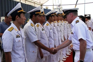 Hải quân Úc - Việt Nam huấn luyện xử lý tàu lạ