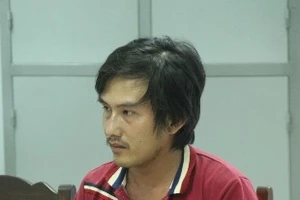 Mâu thuẫn trên bàn nhậu, rút dao đâm chết bạn thuyền