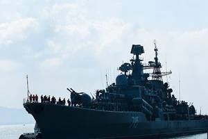 Ba chiến hạm Hải quân Nga cập cảng Đà Nẵng
