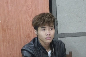 Bắt nam thanh niên kề dao cướp tiền tài xế taxi