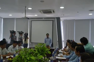 Hướng dẫn viên Trung Quốc 'lộng hành': Khó xử lý vì người Việt tiếp tay