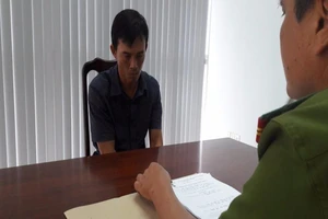 Giả dạng du khách, đột nhập khách sạn trộm cắp