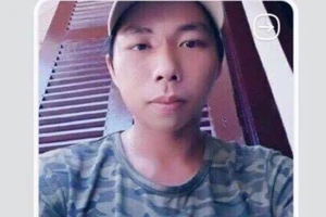 Ra thông báo truy tìm nghi can cướp, hiếp chủ quán cafe