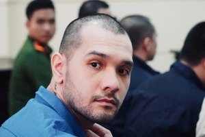 Người mẫu Đinh Nhikolai bị phạt 2 năm tù